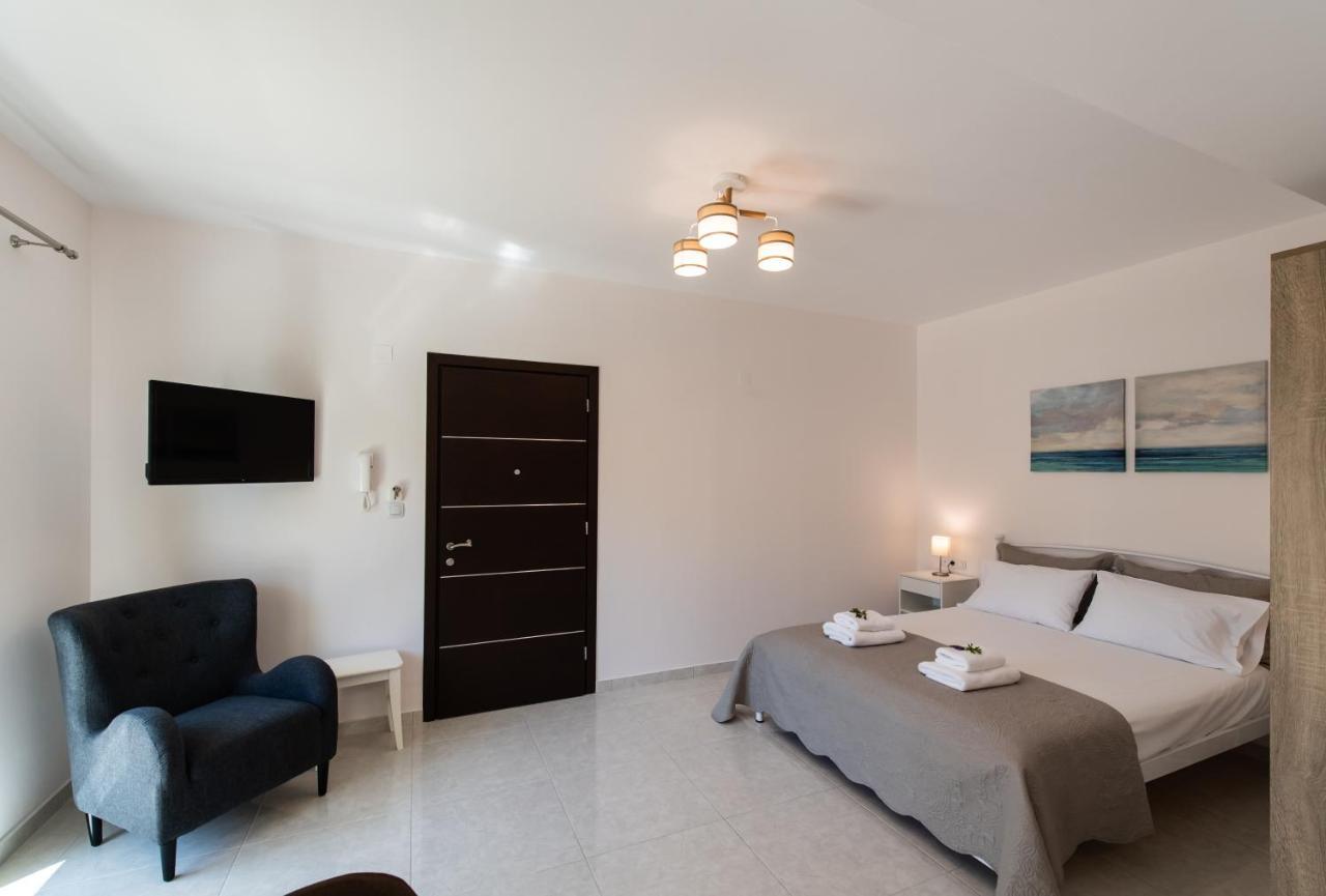 Bounatsa Studios & Apartments Nydrí Eksteriør bilde